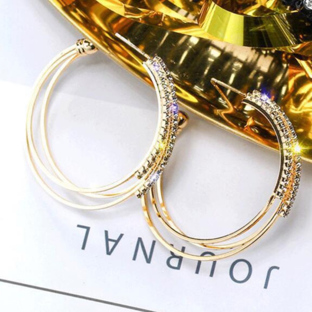 NEW 💎18 Gold Diamond Hoop Earrings - Picture 4 of 7